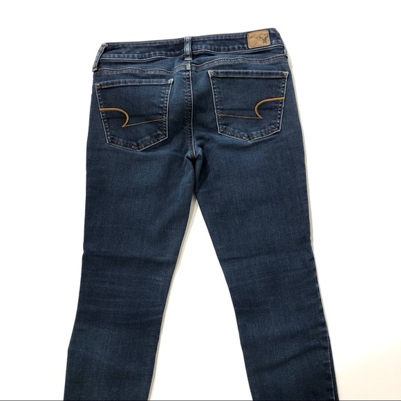 American Eagle Low Rise Distressed Jegging 2 Short - Picture 6 of 8